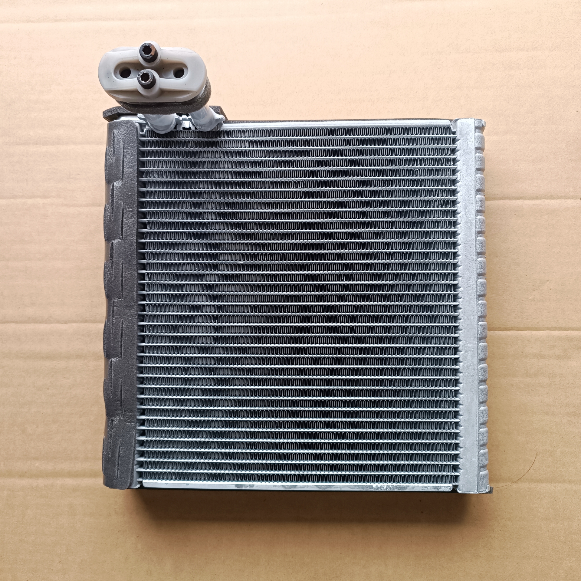 Giàn lạnh Mitsubishi Xpander Dàn lạnh Xpander